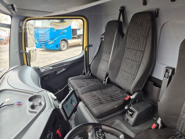 Suitcase Mercedes-Benz Atego 816 4x2 Möbelkoffer 3 Sitze