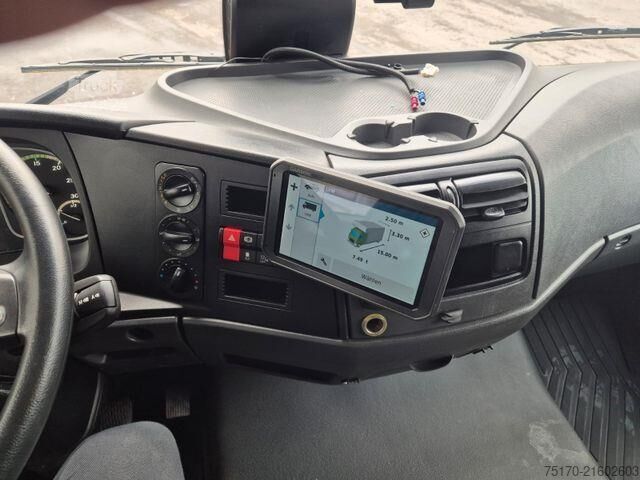 Walizka Mercedes-Benz Atego 816 4x2 Möbelkoffer 3 Sitze