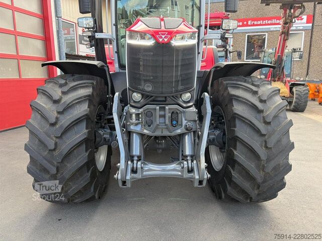 Traktor Massey Ferguson MF 8S. 205 Dyna VT