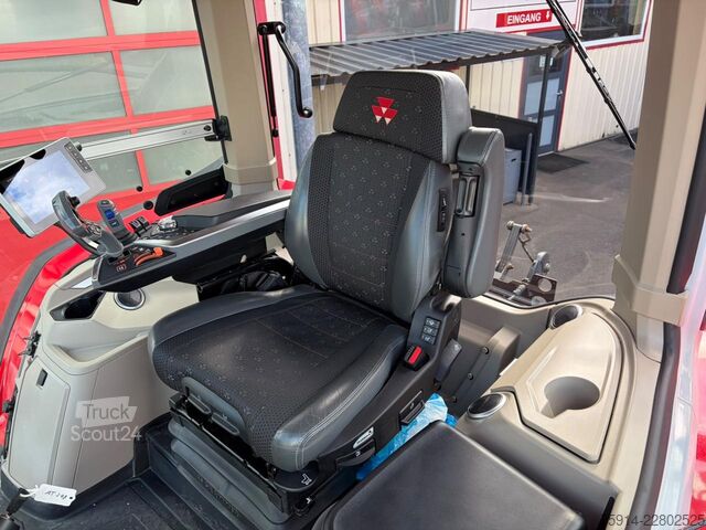 Traktor Massey Ferguson MF 8S. 205 Dyna VT