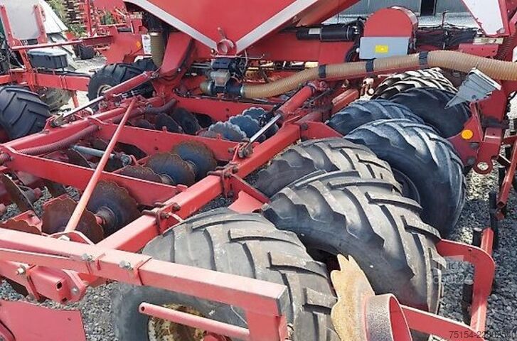 Kombineli tırmık Kverneland U Drill 6000