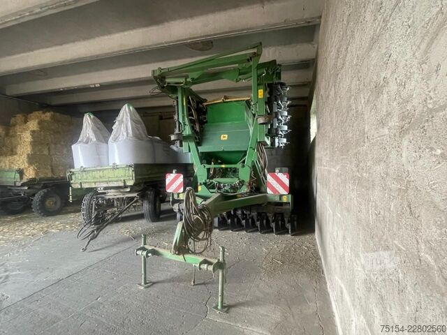Tohum ekim makinesi John Deere 750 A