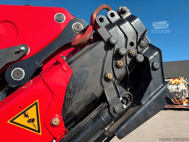 Lastebilmontert kran  HMF 1920 K4 Radio Control / Kran / Crane