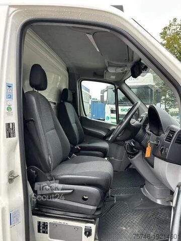 Автомобил за събиране на отпадъци Mercedes-Benz Sprinter 515 CDI Müllpresswagen Seitenlader Klima