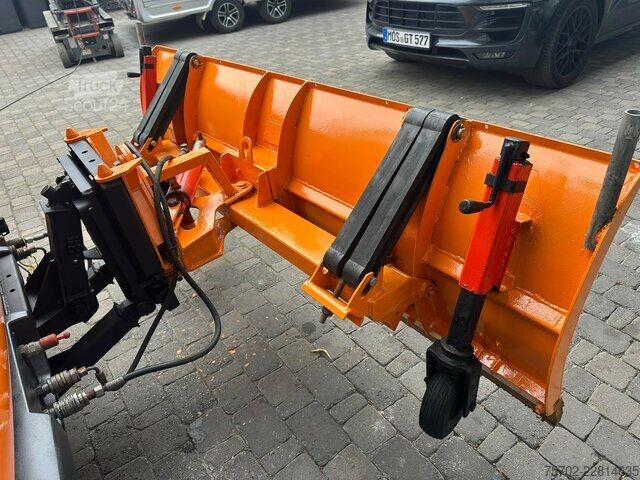 Furgon Multicar M 30 4x4 Allrad Winterdienst