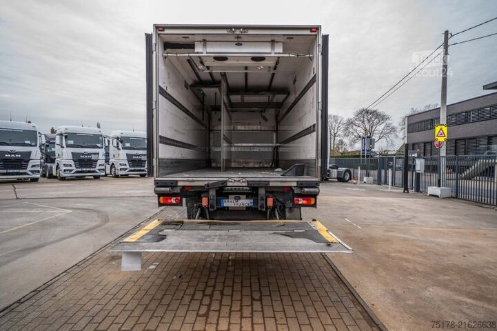 Μεταφορά σε ψύξη/κατάψυξη RENAULT MIDLUM 220 (16t) DXI+CARRIER MULTI+DHOLLANDIA