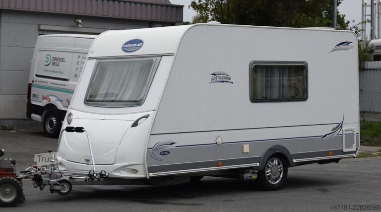 Каравана CARAVELAIR Antarex Luxe 400 mit Mover und Sackmarkise