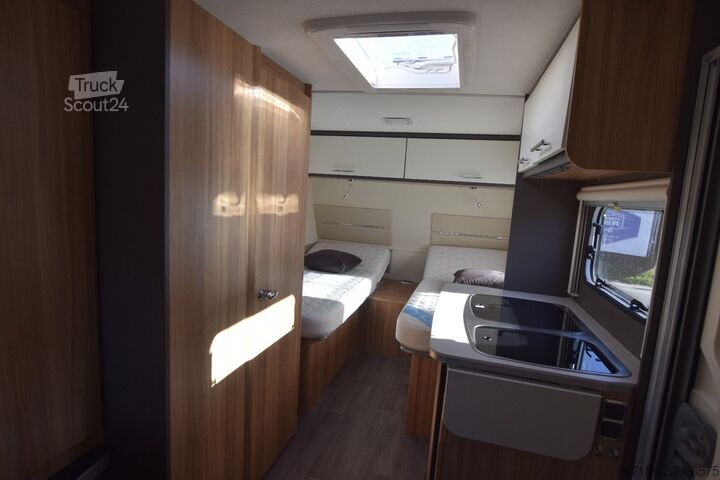 Каравана STERCKEMAN Starlet Comfort 450 LJ mit Mover und Markise