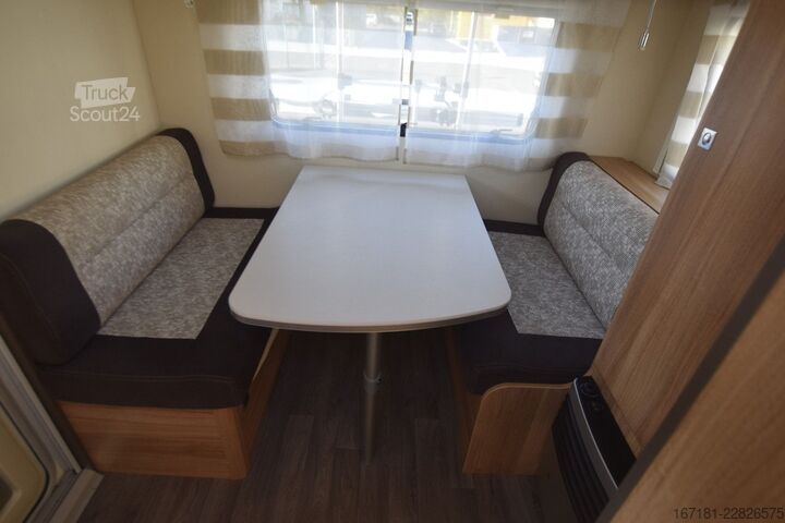 Каравана STERCKEMAN Starlet Comfort 450 LJ mit Mover und Markise