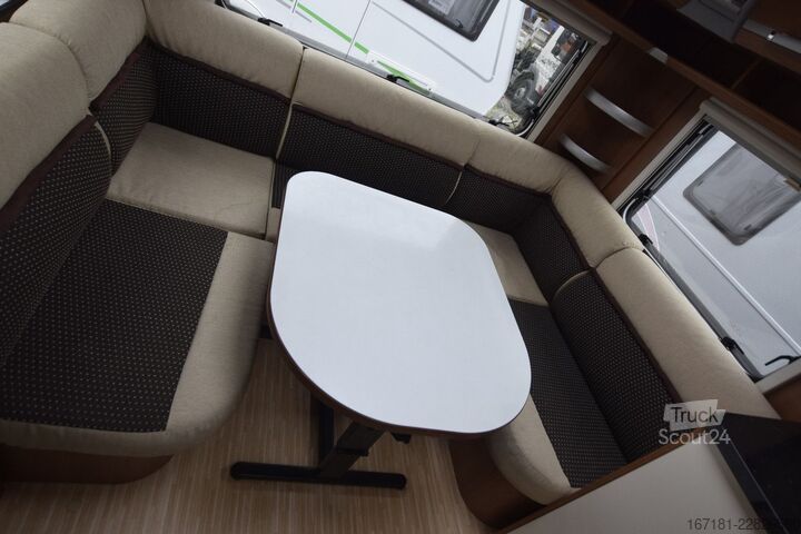 Caravana LMC Musica 470 D mit Mover und Markise