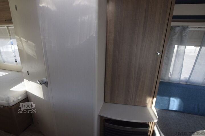 Каравана DETHLEFFS C?Joy 460 LE mit Markise