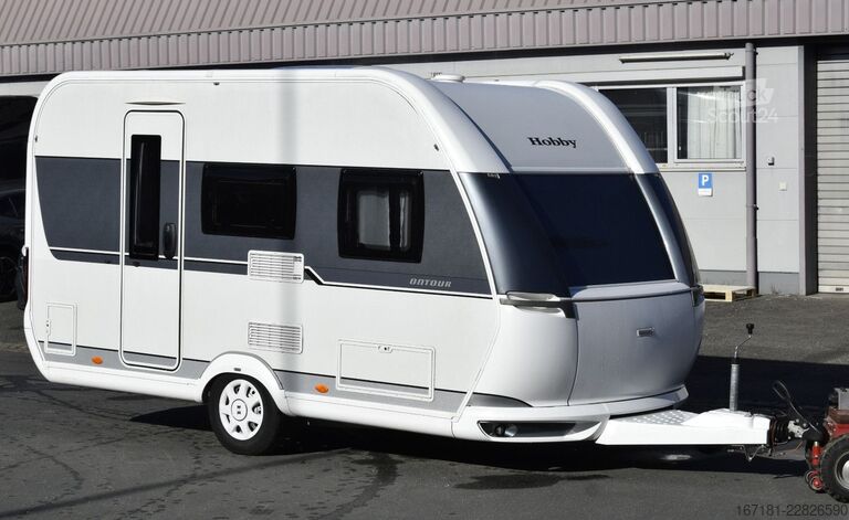 Kemperis HOBBY On tour 390 SF mit Sonnensegel