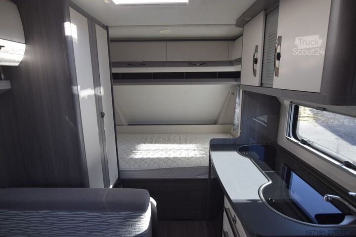Kemperis HOBBY On tour 390 SF mit Sonnensegel