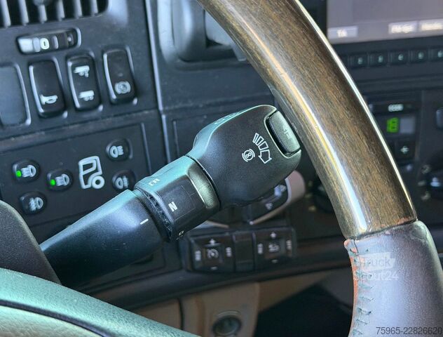 Standaard trekker SCANIA R520 V8 EURO 6 KING FULL AIR RETARDER PARK AIRCO