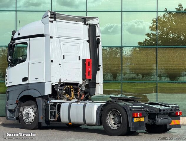 Cap tractor standard MERCEDES-BENZ Actros 1942 EURO 6 ONLY 431.000 KM 2x TANKS HOLL