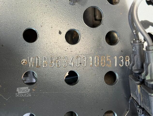 Cap tractor standard MERCEDES-BENZ Actros 1942 EURO 6 ONLY 431.000 KM 2x TANKS HOLL