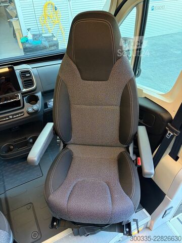 Автодім PÖSSL Summit 600 Plus - Mj. 2026 - CSL Munich Edition