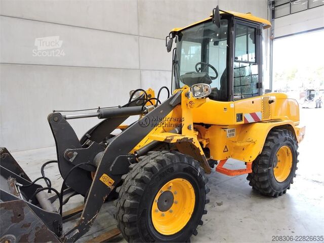 Колісний навантажувач VOLVO L30G + Fork