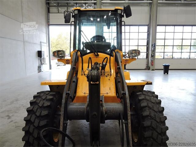 Колісний навантажувач VOLVO L30G + Fork