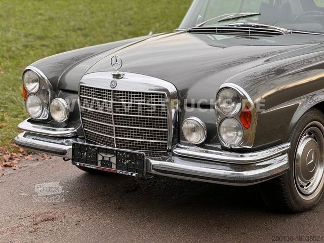 Bestelwagen MERCEDES-BENZ 280 SE/9 3.5 W11 Cabriolet Bj.1970