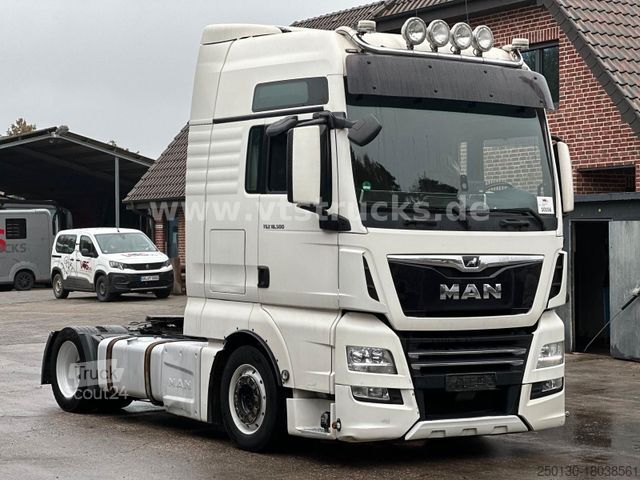 Yüksek hacimli çekici MAN TGX 18.500 4x2 Retarder,Vollluft,Volumen-SZM