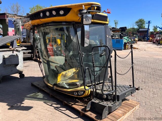 Partea cabinei New Holland CABINE