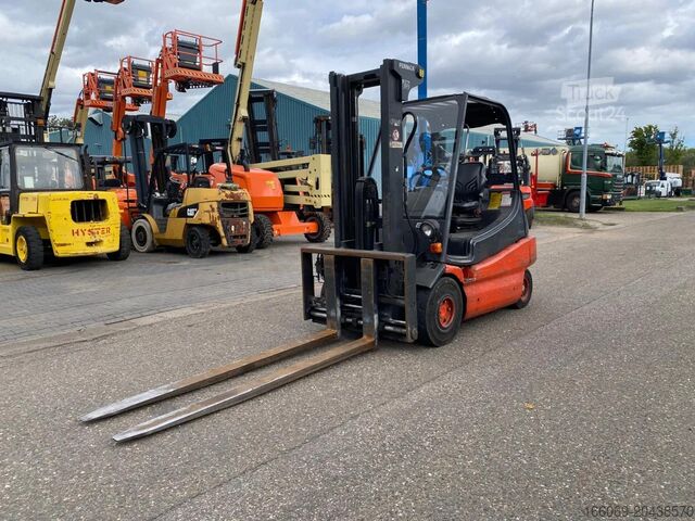 Stivuitor Linde E30-02