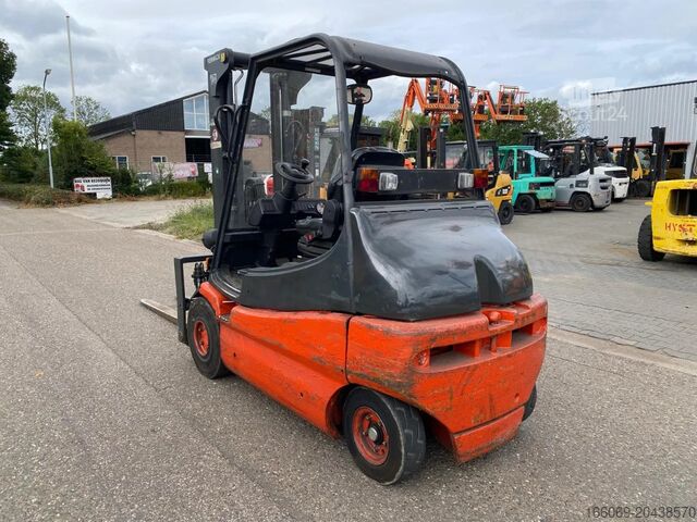 Stivuitor Linde E30-02