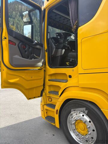 Platós teherautó ponyvával SCANIA 