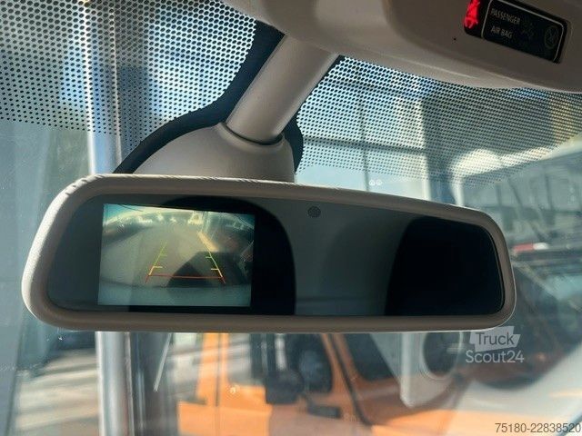 Duba panelată RENAULT Trafic Kastenwagen Komfort L1H1 2.0l dci 120 PS