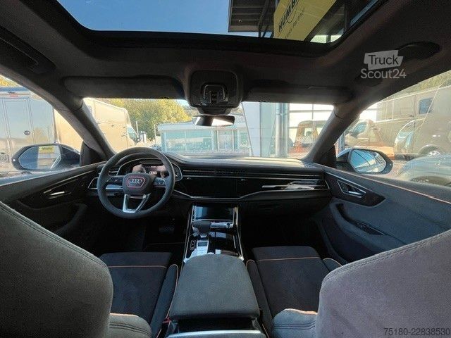 Pikap AUDI Q8 55 TFSI quattro PKW SUV Pano 3.0l V6 RS-Paket
