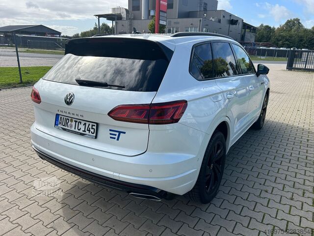 Pikap VW Touareg R-Line 4Motion