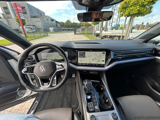 Pikap VW Touareg R-Line 4Motion