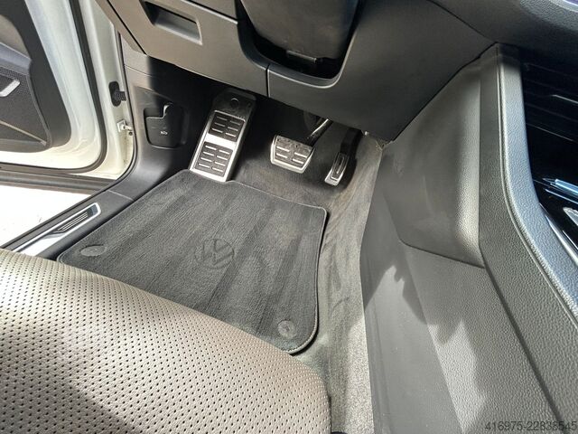 Pikap VW Touareg R-Line 4Motion
