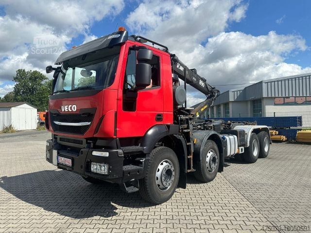 Abrollkipper IVECO AD340X480 / Kran Jonserd 890
