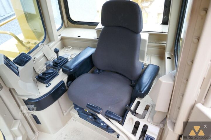 Schaktmaskin Caterpillar D9R