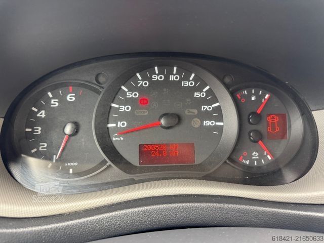 Panelinis furgonas RENAULT MASTER L1H1 2.3 dci 35T NETO EXPORT