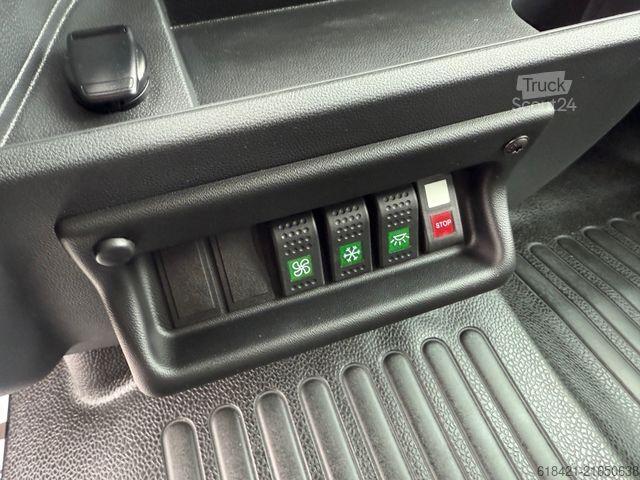 Kleinbus RENAULT MASTER 9 PLACES+PASSIVFAHRER+HANDICAPE