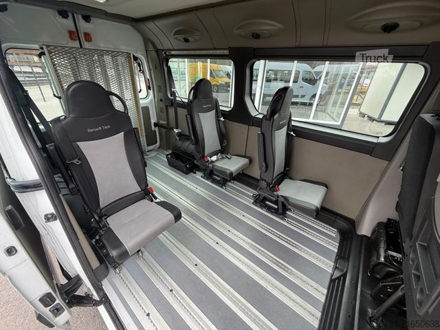 Kleinbus RENAULT MASTER 9  PLACES+PASSIVFAHRER+HANDICAPE