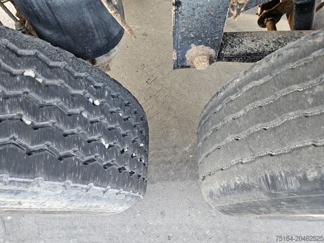 Třístranný sklápěcí přívěs Kögel SKM 18