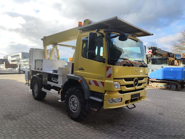 Подемна платформа Palfinger P210BK Mercedes Benz Atego 918 4x4