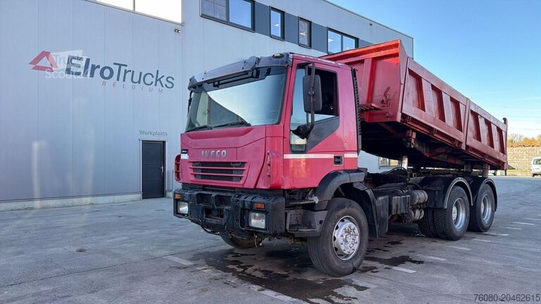 3-zijdenkipper Iveco Eurotrakker 260 E 34 (POMPE MANUELLE / MANUAL P...