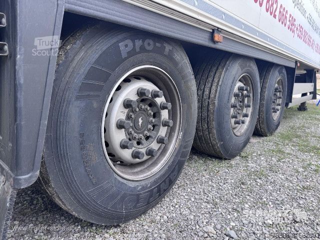 Hűtő félpótkocsi Schmitz Cargobull Reefer Standard