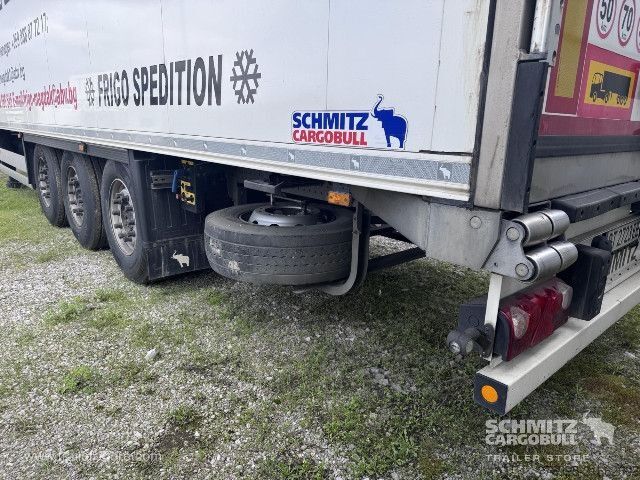 Hűtő félpótkocsi Schmitz Cargobull Reefer Standard
