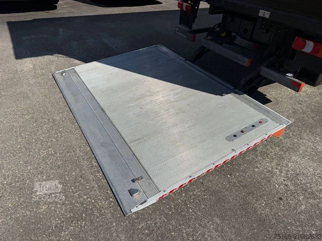 Furgone chiuso MERCEDES-BENZ ATEGO 818 L Koffer 6,10 m LBW 1 to.*AHK*EURO 6 E