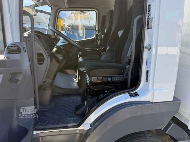 Furgone chiuso MERCEDES-BENZ ATEGO 818 L Koffer 6,10 m LBW 1 to.*AHK*EURO 6 E