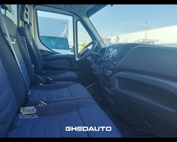 Minibus IVECO DAILY 35C14 2.3 CASSONE RIBALTABILE