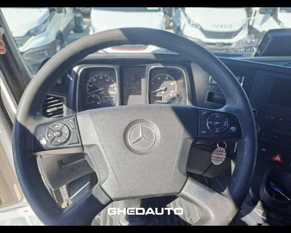 Стандартний тягач Mercedes-Benz MERCEDES ACTROS 2553 CASSONE TRASPORTO FIENO