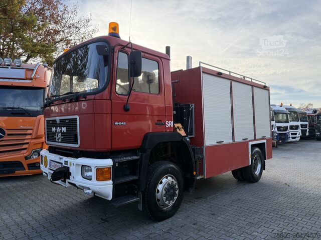 LKW-Fahrgestell MAN F90 16.242 4X4 / Feuerwehr