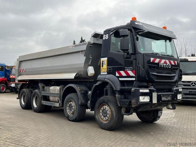 Tippbil IVECO TRACKER AD450TW 4 Achs Muldenkipper Meiller